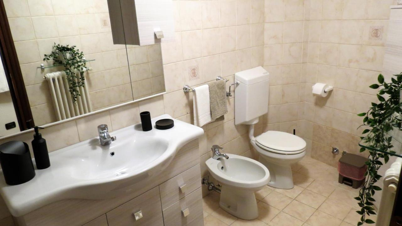 Apartamento Lo Gnomo Sotto Al Glicine Châtillon Exterior foto