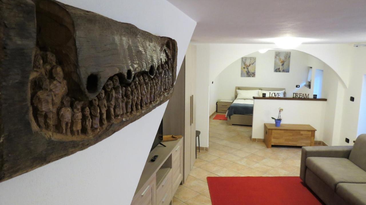 Apartamento Lo Gnomo Sotto Al Glicine Châtillon Exterior foto
